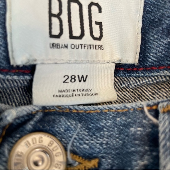 BDG Urban Outfitters Logan Buckle Baggy Barrel Denim Jeans Womens Sz 28W 28x31 - Picture 6 of 16